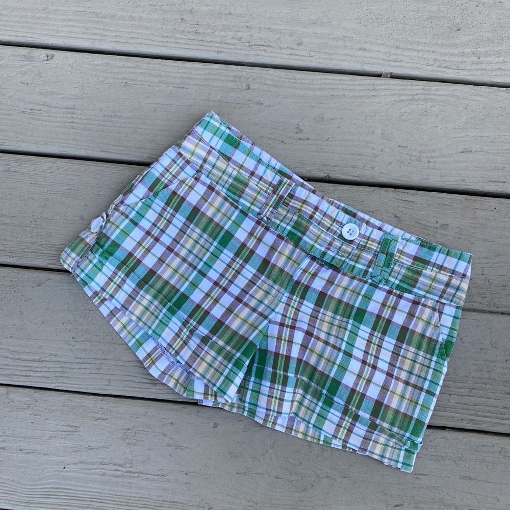 Tracy Evans - Lady green/white/brown/yellow/silver thread, plaid shorts, Size: 5